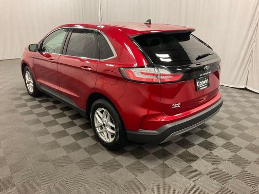 Rapid Red Metallic Tinted Clearcoat 2024 Ford Edge SEL