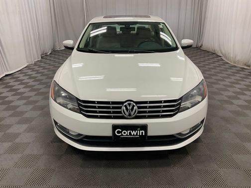 Candy White 2015 Volkswagen Passat 2.0L TDI DSG SEL Premium