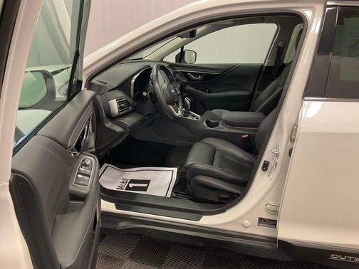 2023 Subaru Outback Touring XT