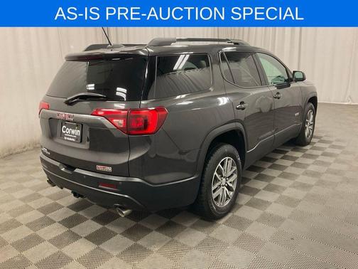 2017 GMC Acadia SLE-2