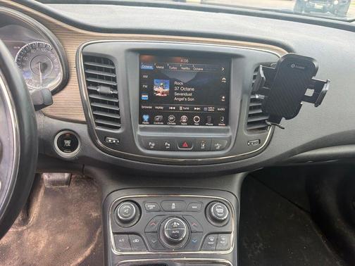 Granite Crystal Clearcoat Metallic 2015 Chrysler 200 C