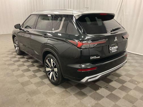 2025 Mitsubishi Outlander 