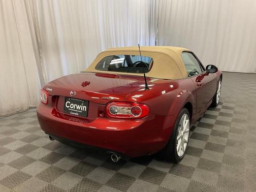 2010 Mazda MX-5 Miata Grand Touring