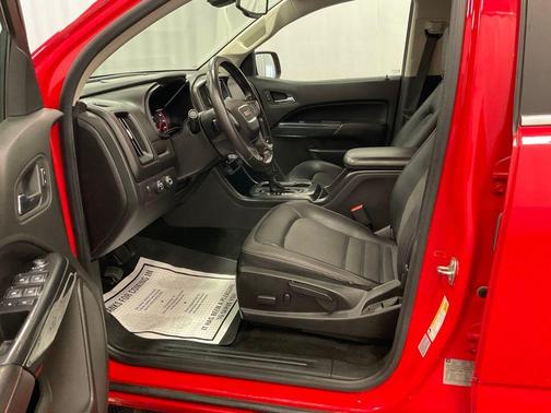Cardinal Red 2015 GMC Canyon SLE