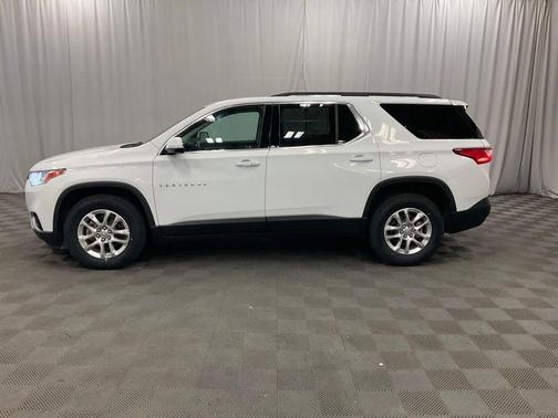 Summit White 2019 Chevrolet Traverse LT Leather