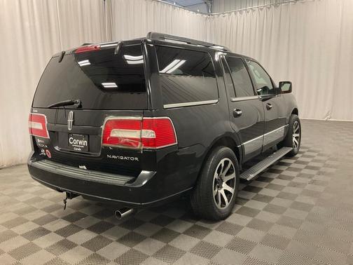 2010 Lincoln Navigator Base