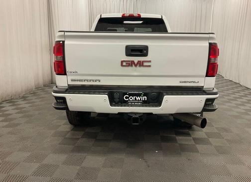 2015 GMC Sierra 2500 Denali