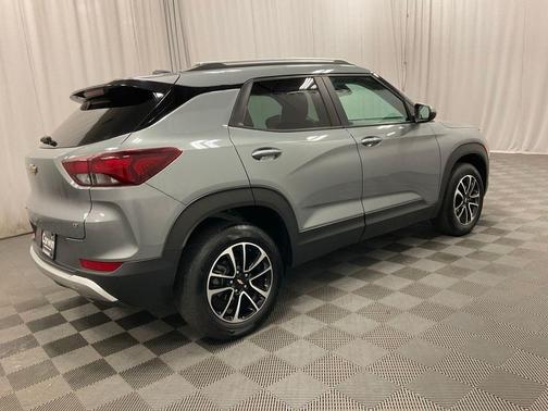 Sterling Gray Metallic 2025 Chevrolet Trailblazer LT