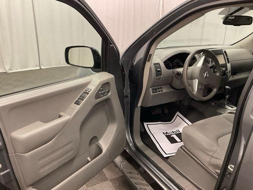 2020 Nissan Frontier SV