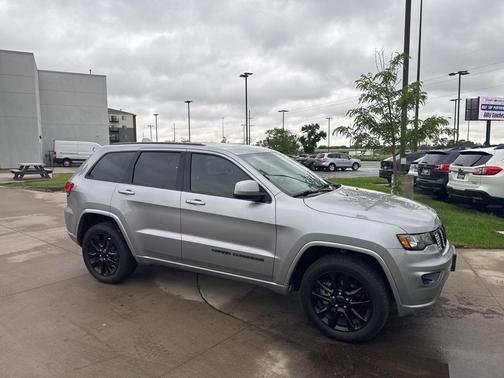 2018 Jeep Grand Cherokee Altitude