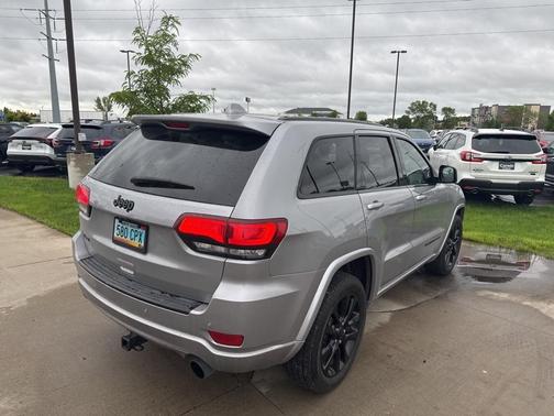 2018 Jeep Grand Cherokee Altitude