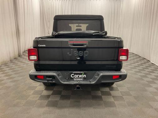 2020 Jeep Gladiator Sport