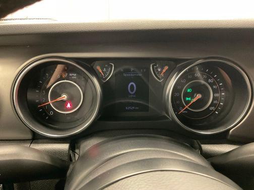 2020 Jeep Gladiator Sport