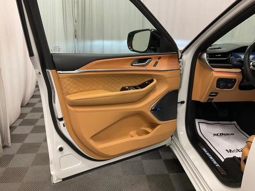 2022 Jeep Grand Cherokee 4xe Summit