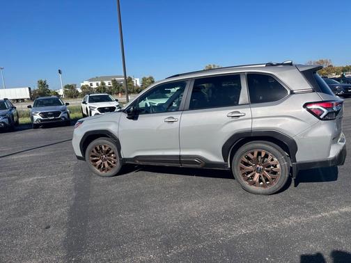 2025 Subaru Forester Sport