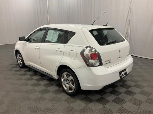 2009 Pontiac Vibe Base