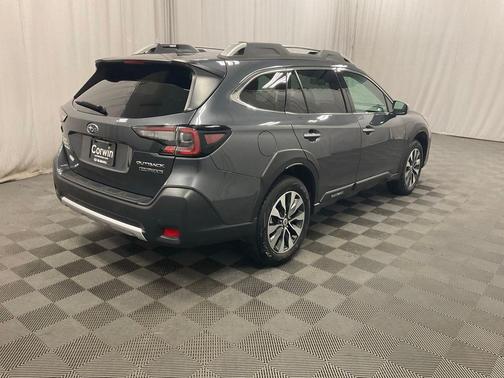 Magnetite Gray Metallic 2025 Subaru Outback Touring XT