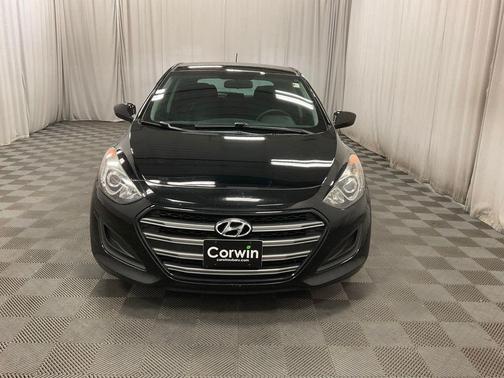 Black Noir Pearl 2016 Hyundai Elantra GT Base