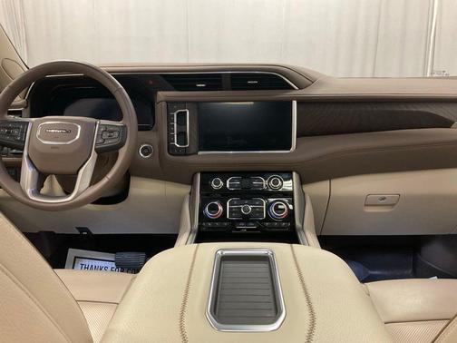 White Frost Tri-Coat 2024 GMC Yukon Denali