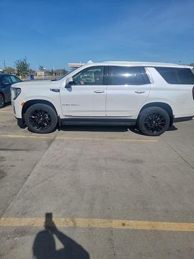 White Frost Tri-Coat 2024 GMC Yukon Denali