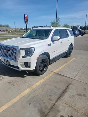White Frost Tri-Coat 2024 GMC Yukon Denali