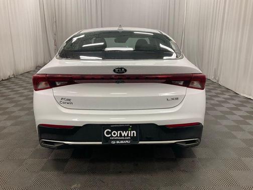 Glacial White Pearl 2021 Kia K5 LXS