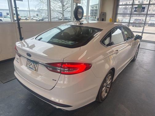 Oxford White 2017 Ford Fusion SE