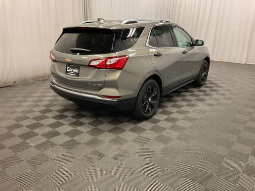 Pepperdust Metallic 2018 Chevrolet Equinox Premier w/1LZ