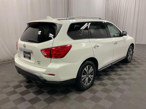 2019 Nissan Pathfinder SL