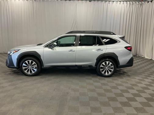 Ice Silver Metallic 2025 Subaru Outback Limited