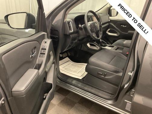Gun Metallic 2024 Nissan Frontier SV