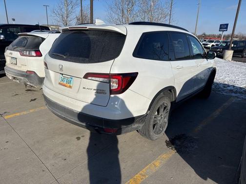 2021 Honda Pilot Black Edition