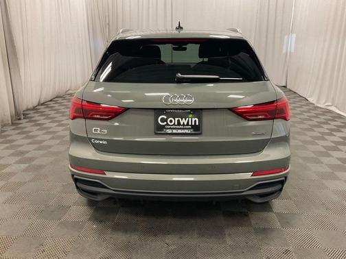 2025 Audi Q3 45 S line Premium