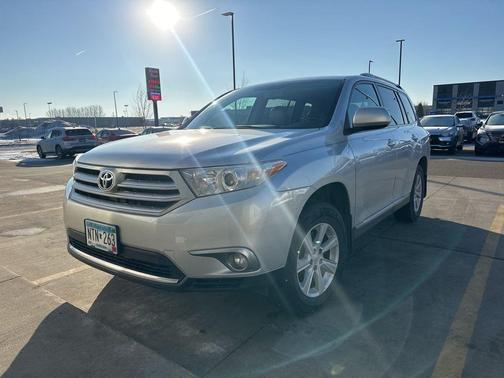 2012 Toyota Highlander SE