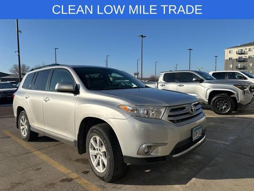 2012 Toyota Highlander SE