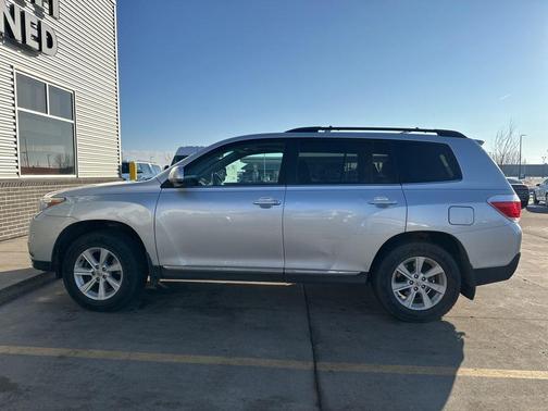 2012 Toyota Highlander SE