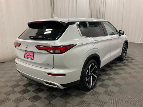 2024 Mitsubishi Outlander 
