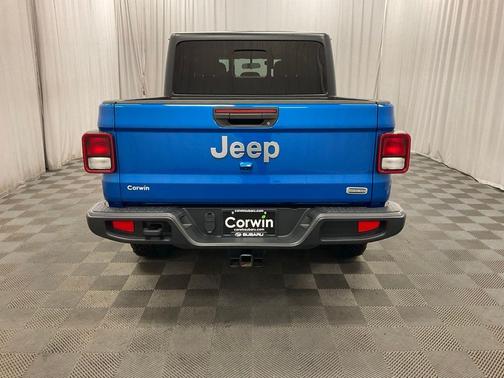 2021 Jeep Gladiator Overland