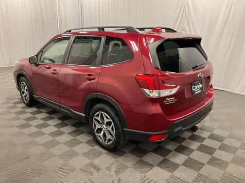 Crimson Red Pearl 2019 Subaru Forester Premium