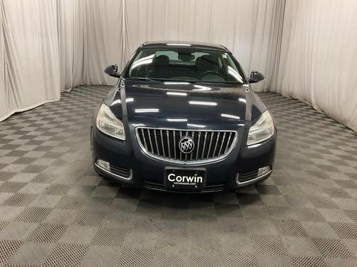 2013 Buick Regal Premium 1