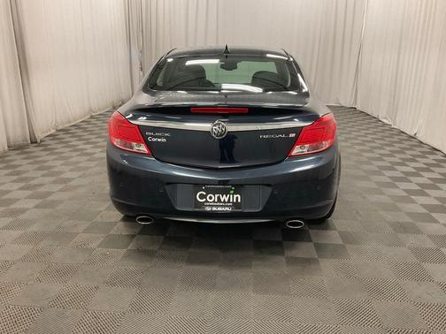 2013 Buick Regal Premium 1