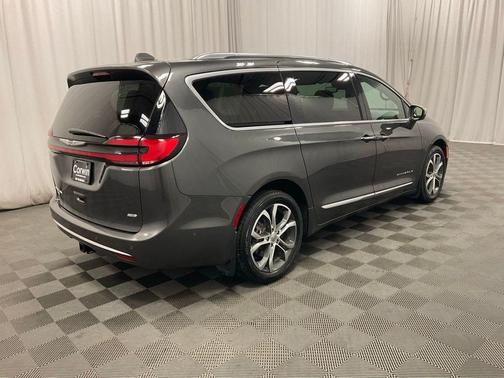 2022 Chrysler Pacifica Pinnacle
