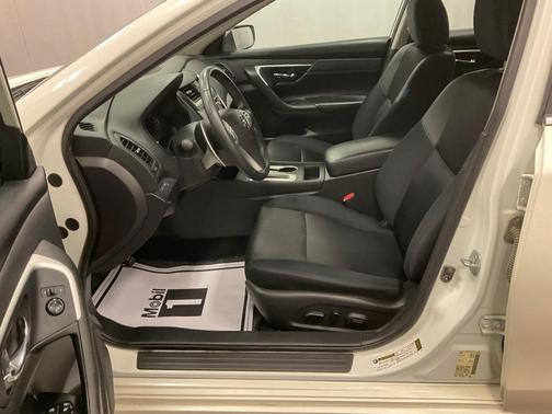 2016 Nissan Altima 2.5 SR