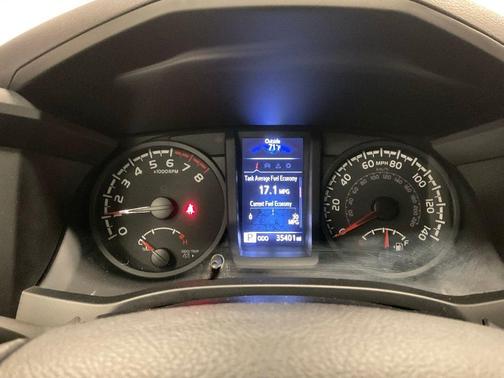 2022 Toyota Tacoma SR