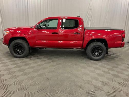 Barcelona Red Metallic 2022 Toyota Tacoma SR