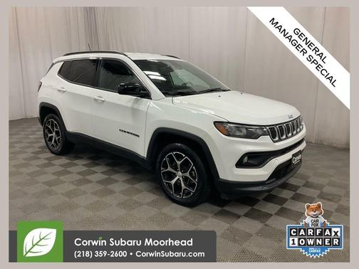 Bright White Clearcoat 2024 Jeep Compass Latitude
