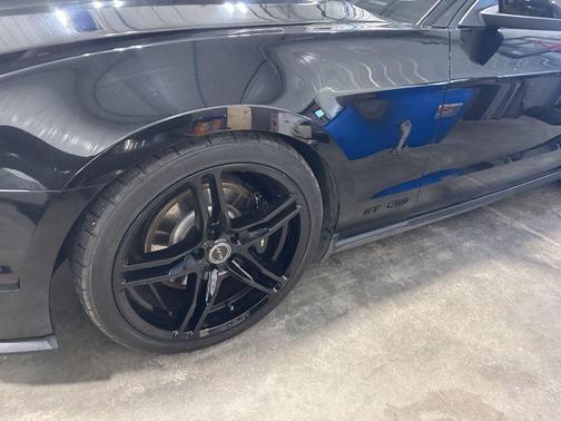 2011 Ford Shelby GT500 Base