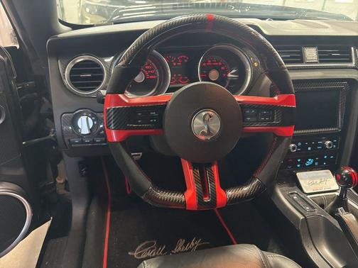 2011 Ford Shelby GT500 Base