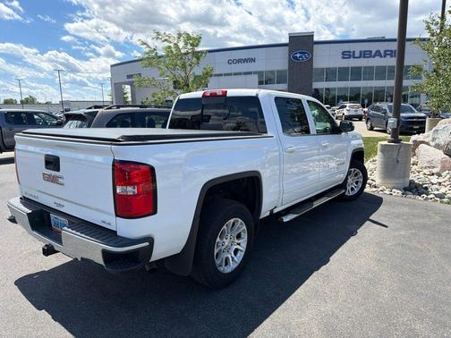 White 2018 GMC Sierra 1500 SLE
