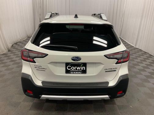 2024 Subaru Outback Touring XT